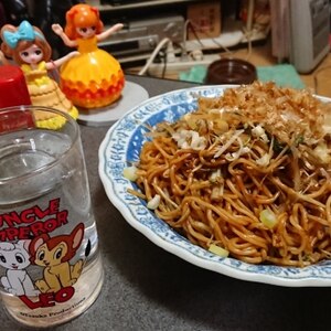 今日は、焼きそばです！！